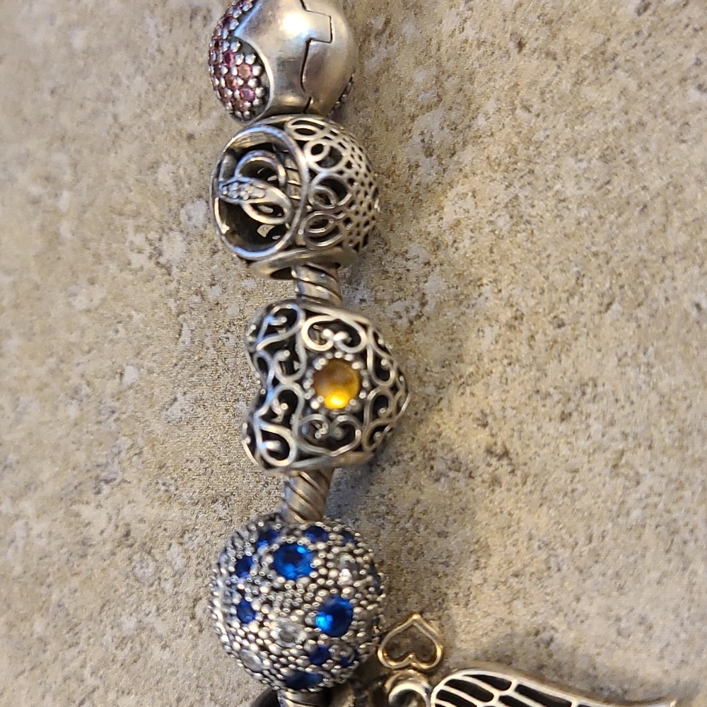 Pandora heart charm - retired!